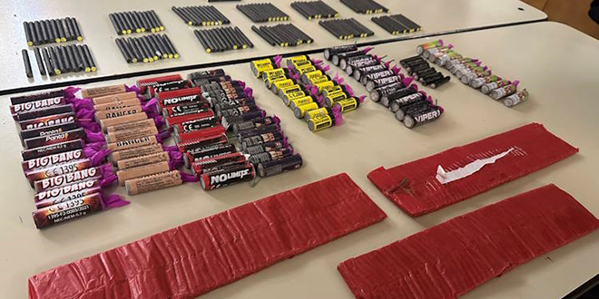 Zagrebačka policija kod maloljetnika pronašla veću količinu pirotehnike, prijavljeni su roditelji