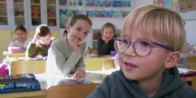 Novinarska ekipa posjetila viralnog prvašića Davida iz Kaštela: 'Nije pospan na nastavi'