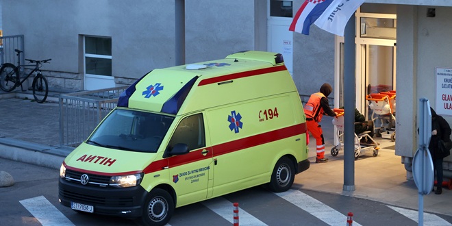 Teška prometna nesreća u Trogiru