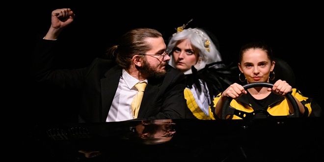 Predstava 'Mrtvi kut' u Kantunu kulture u Trogiru