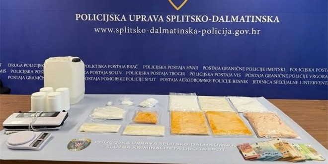 VIDEO: U Splitu zaplijenjena droga vrijedna oko 200 tisuća eura, uhićen mladić