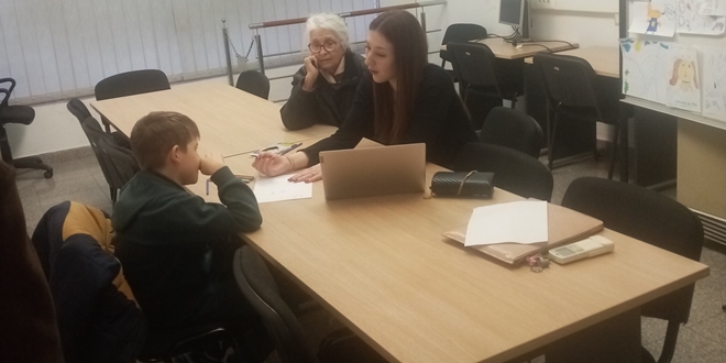 Individualna podrška 'jedan na jedan' u Splitu: Djeca u fokusu programa 'Dajmo im šansu'