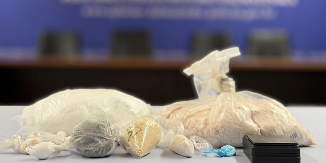 VIDEO Splitska policija zaplijenila više od 1,2 kilograma amfetamina, muškarac im je otprije poznat