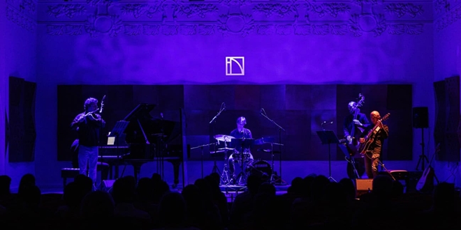 HRVATSKI DOM Projekcija nijemog filma 'Underworld' (1927) uz Adriaphonics ansambl