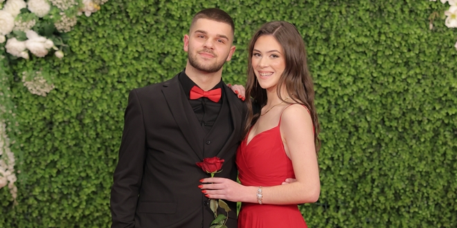 FOTO/VIDEO Maturalna večer Turističko-ugostiteljske škole Split