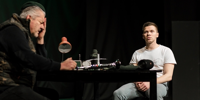 TEATAR UZ MORE Zlatan Zuhrić Zuhra i Tin Sedlar dolaze u Split s komedijom 'Kad u vojsku pođem'