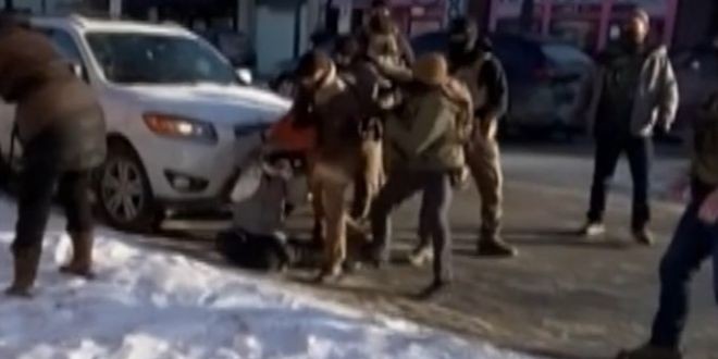 Oglasili se roditelji ubijenog medicinskog tehničara u SAD-u: 'Izgovorene su odvratne laži, nije držao pištolj'