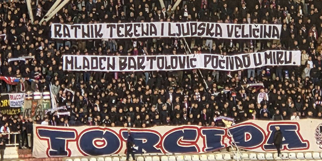 Torcida odala počast Bartoloviću