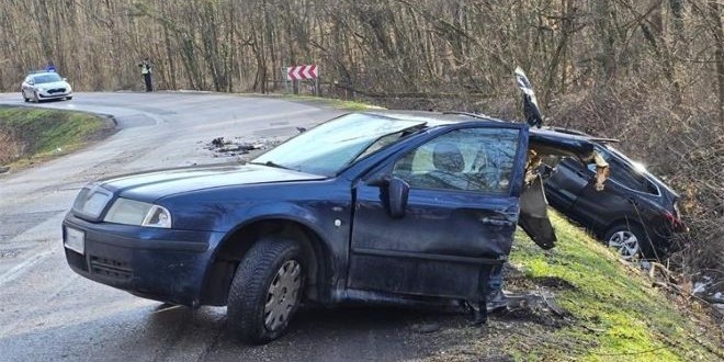 Policija objavila fotografije s mjesta nesreće u istočnoj Hrvatskoj u kojoj je šest osoba ozlijeđeno