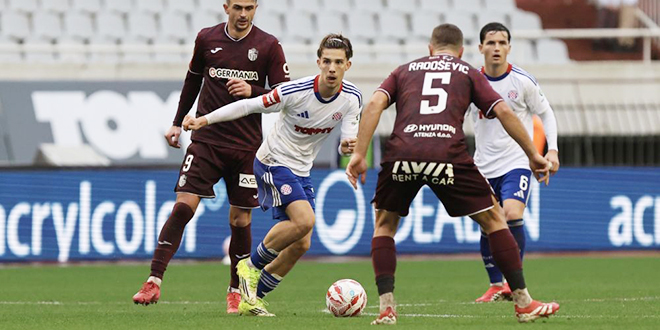 BIVŠI HAJDUKOV STOPER: 'Skoki je pomogla posudba u Uskoku, najgore za mladog igrača je kad obuče Hajdukovu jaketu i šeta po tribinama'