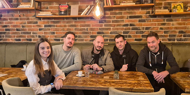 VIDEO: Tko spava u autu, tko kasni na nastupe? Splicka scena otkriva sve