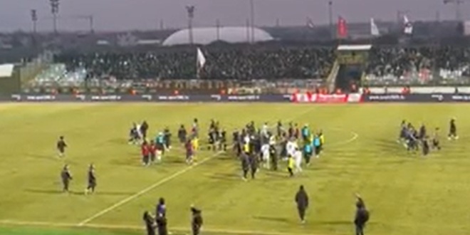 VIDEO: Šutnja nakon poraza, pogledajte kako je bilo poslije utakmice