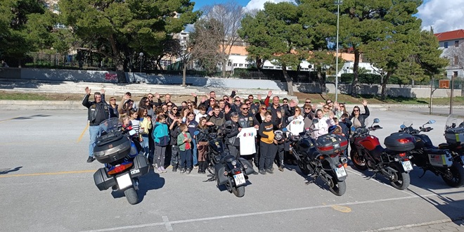 VUKOVI VELIKOG  SRCA Bajkeri upriličili humanitarni party za Udrugu Dyxy