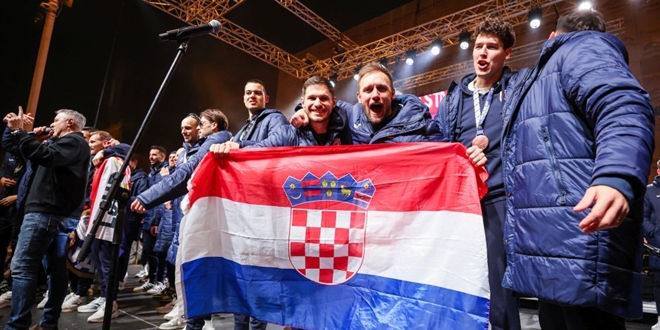 FOTOGALERIJA Hrvatska ponovno pokazala koliko voli rukomet