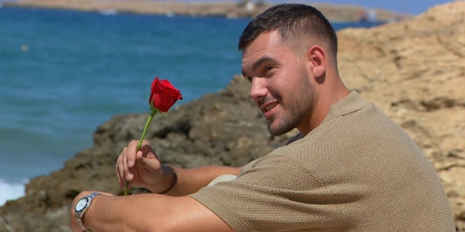 Gospoda Savršeni podijelili prve ruže, a četiri djevojke ne ulaze u vilu: 'Gotovo je, zaljubila sam se! Bit će moj!'