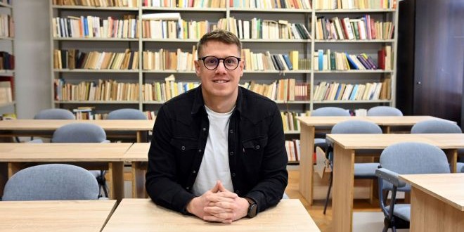 BESPLATNE PRIPREME ZA MATURU 'Učenici su zaboravili čitati s razumijevanjem, zato im je esej problem'