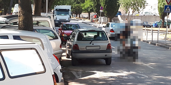 U samo 48 sati deseci kažnjeni zbog parkiranja na samo jednoj autobusnoj stanici